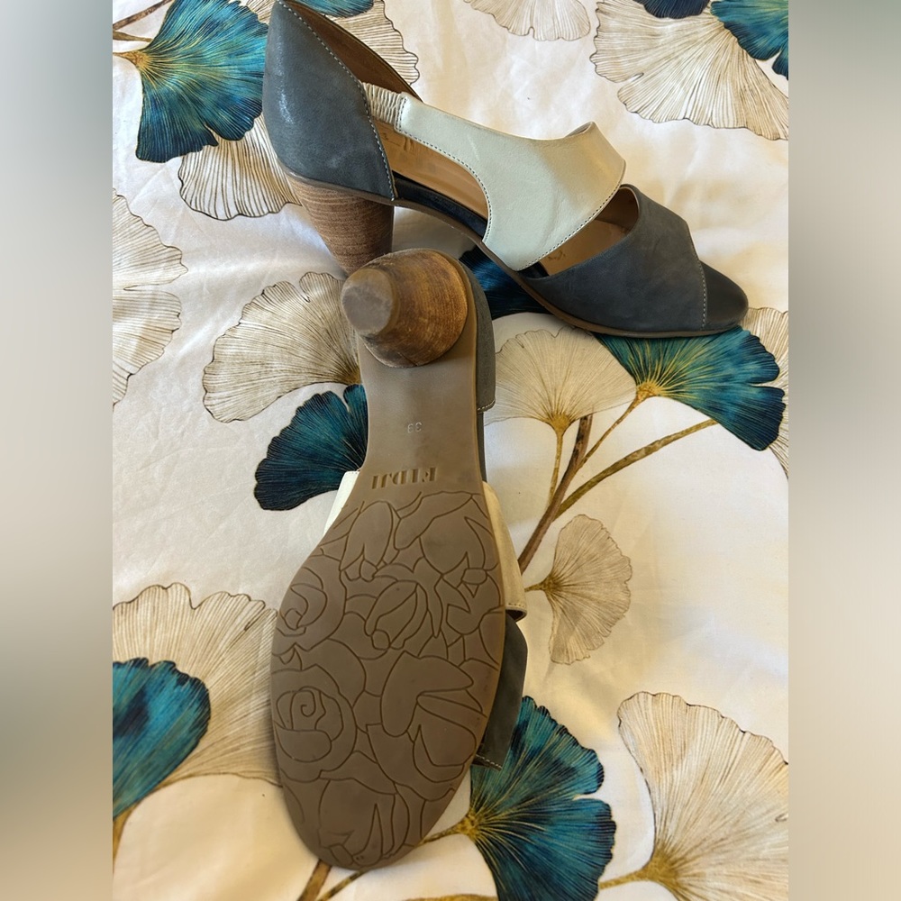 FIDJI Grey and Beige Heels